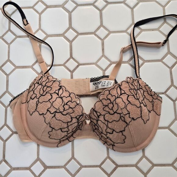 DKNY Embroidered Floral Lace Underwire Bra 32C - Picture 1 of 7
